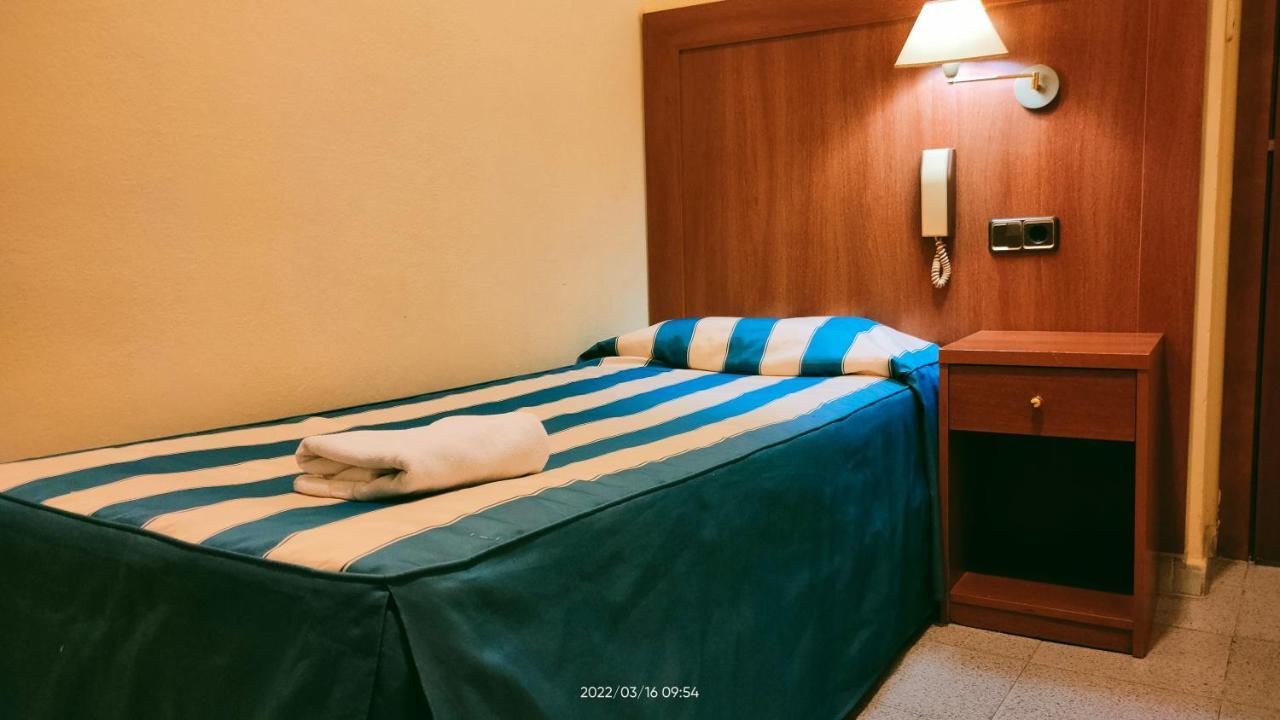 Pension Coral Барселона Екстер'єр фото
